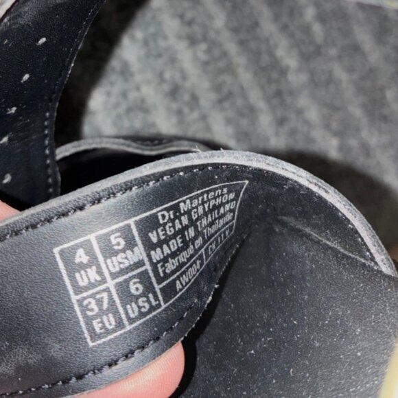 UNISEX-ADULT GRYPHON DR MARTIN SANDAL SIZE: MEN 5 WOMEN 6 BLACK NIB - Picture 4 of 5